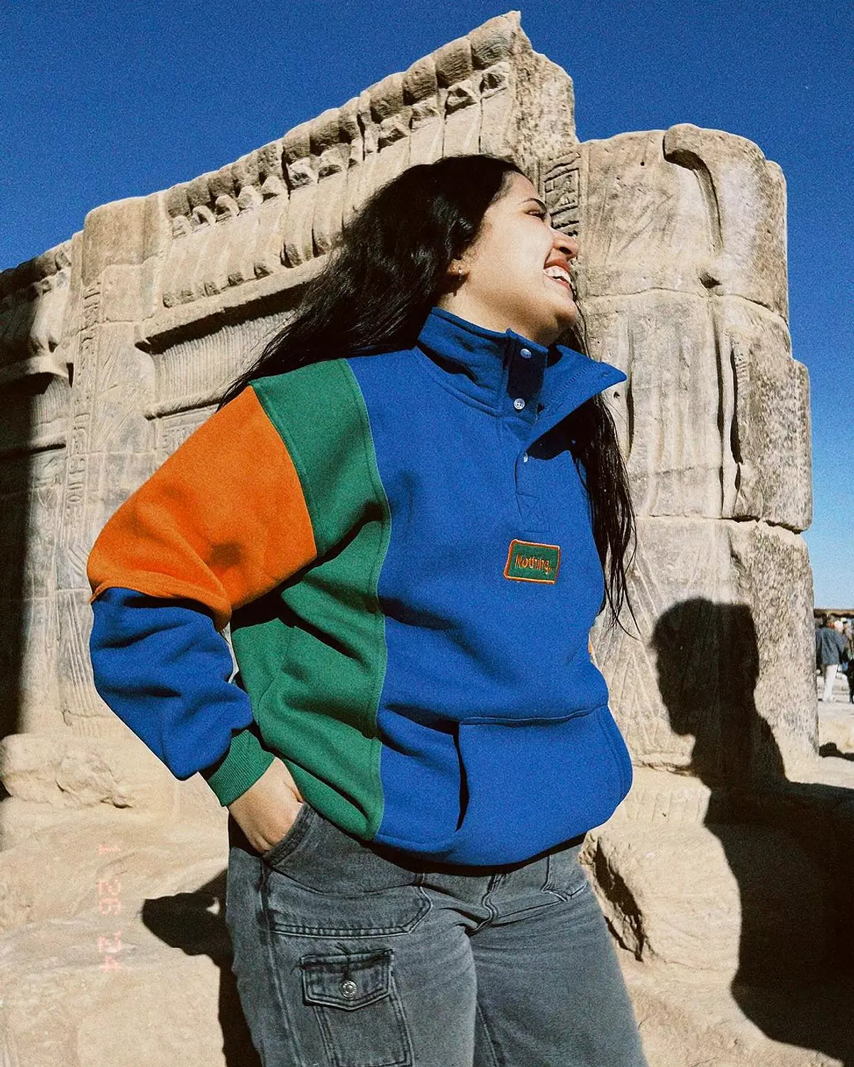 QUARTER BUTTON SWEATER "Nothing"