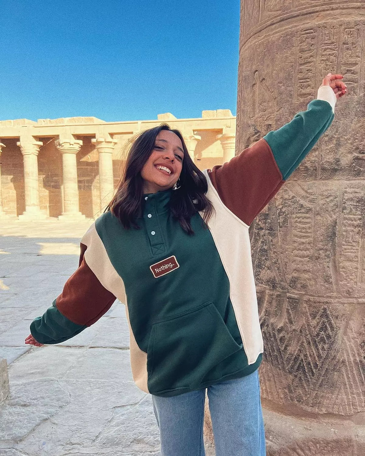 QUARTER BUTTON SWEATER "Nothing"