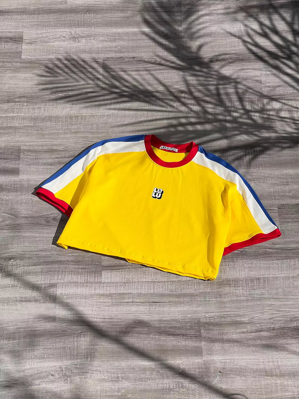 Retro crop boxy